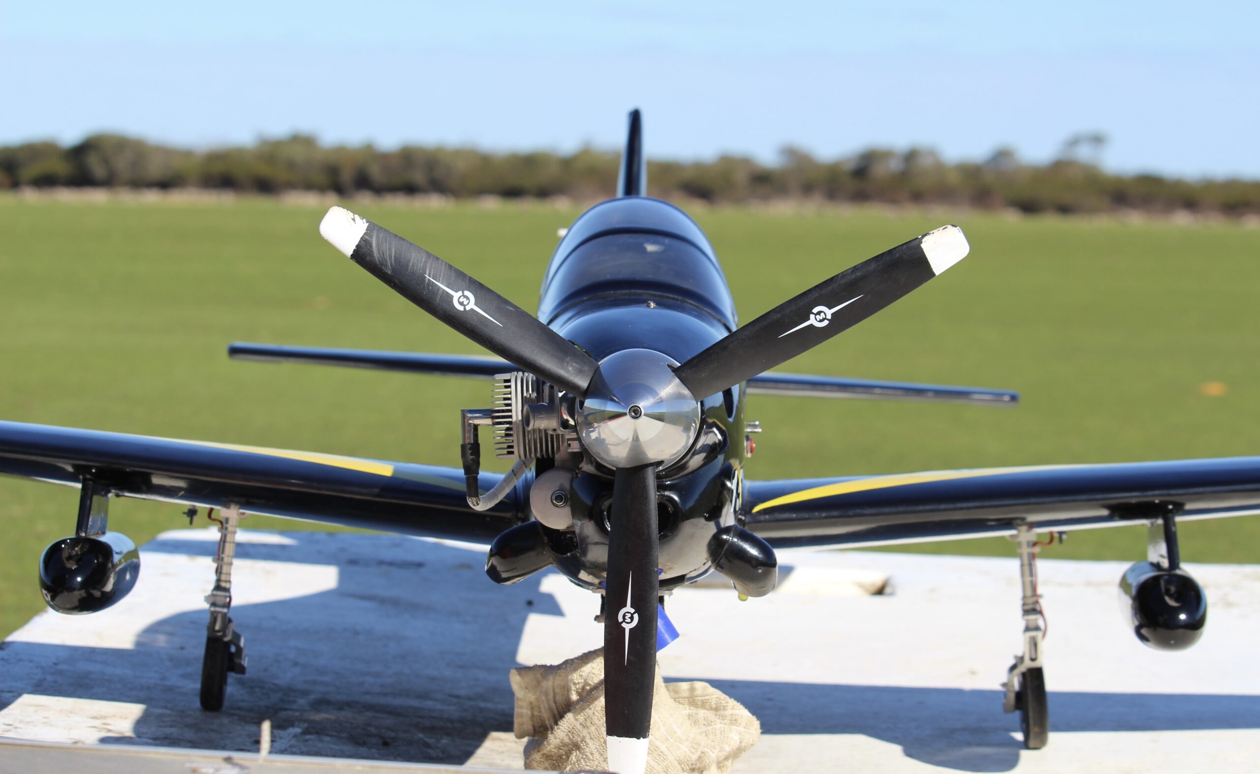 port lincoln model aerosport club